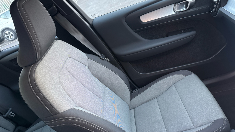 Volvo XC40 2.0 B3P Core 5dr Auto Petrol Estate